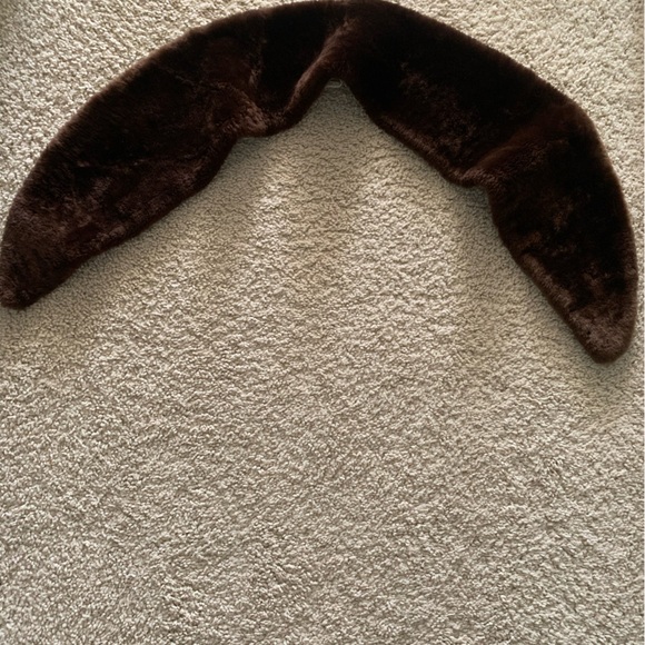 Rabbit Fur Escada Scarf - Picture 3 of 5